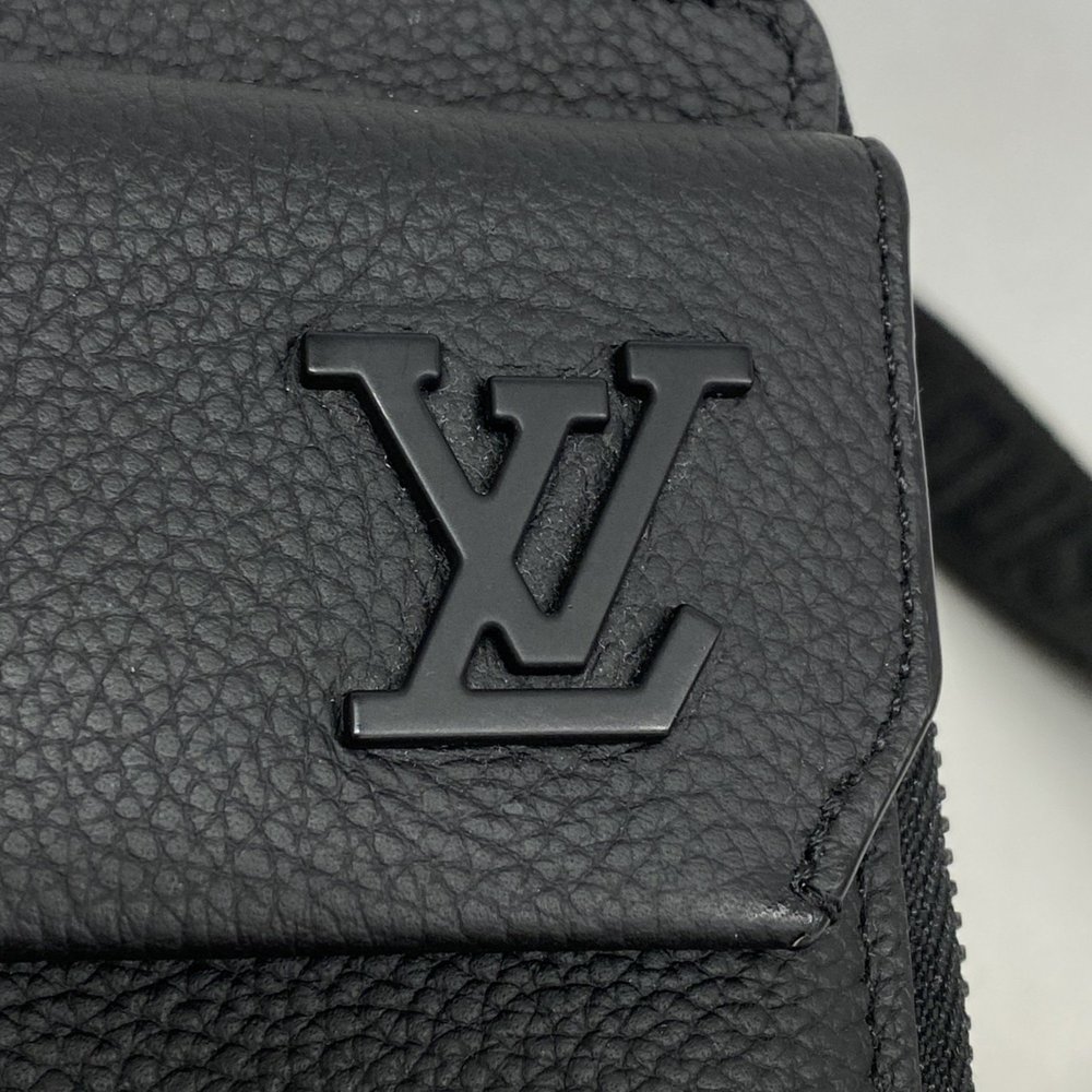 Louis Vuitton Aerogram Shoulder Bag with Phone Pouch M57089 Black Men's P1160877 - Picture 6 of 10